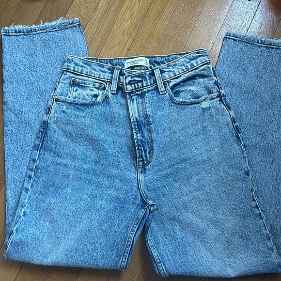 Abercrombie 90s straight ultra high rise jeans - Picture 3 of 3